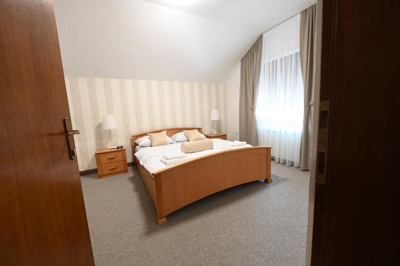 Hostel Sobe Drvorez Banja Luka Buitenkant foto