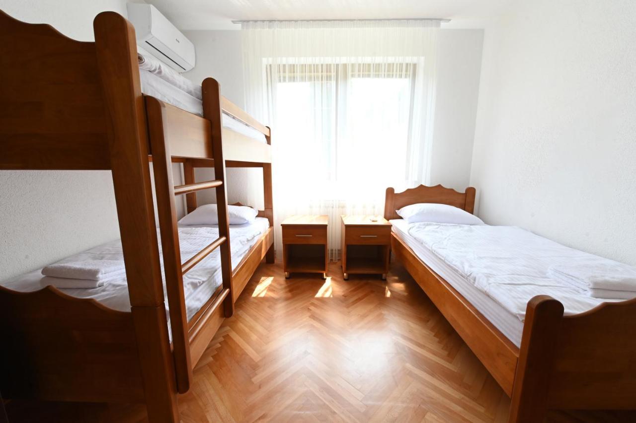 Hostel Sobe Drvorez Banja Luka Buitenkant foto
